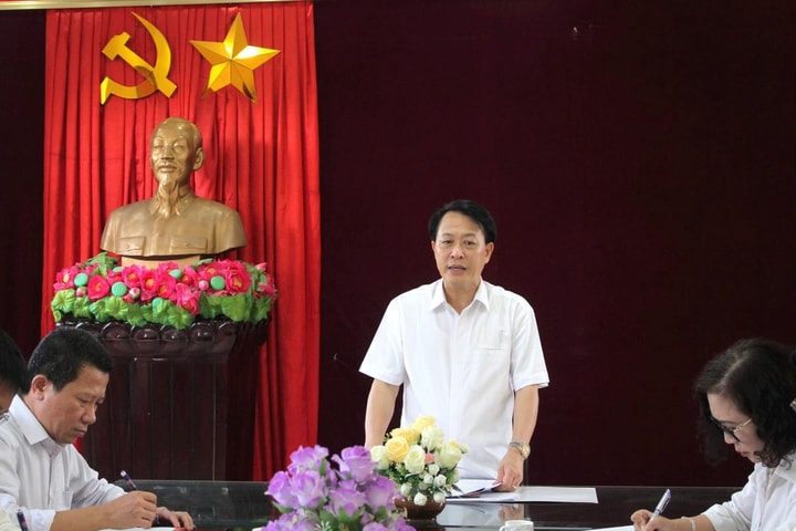 Chánh án TAND tỉnh Ninh Bình kiểm tra, làm việc với TAND Khu vực 8