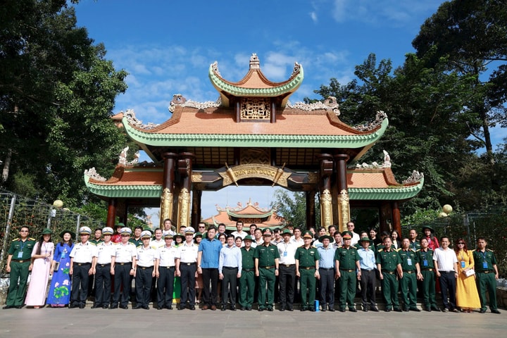 Hơn 40.000 sinh viên được tuyên truyền về biển, đảo mỗi năm