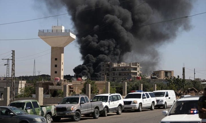 Điều gì đằng sau các cuộc đụng độ chết người ở Syria?
