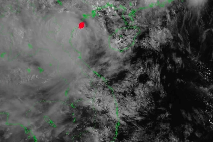 Bão số 3 áp sát, nhiều khu vực Hải Phòng bỗng dừng mưa, tĩnh gió