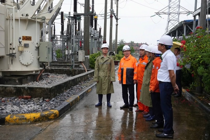 Hải Phòng có 208.581 khách hàng mất điện do ảnh hưởng của bão