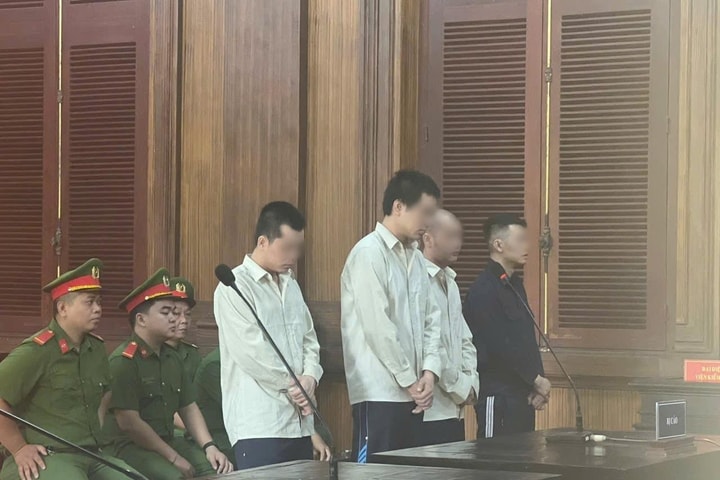 Chặn xe, đánh tình địch trọng thương vì mâu thuẫn tình cảm