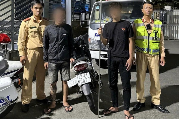 Tạm giữ hai thiếu niên mang ba chĩa đi trả thù