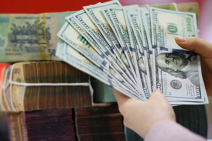 Tỷ giá USD ngày 23/7: Trong nước và quốc tế cùng biến động