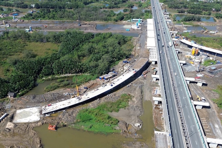 TP.HCM chỉ đạo khẩn về tiến độ kết nối cầu Nhơn Trạch với Vành đai 3