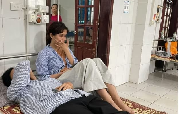 Bộ Y tế yêu cầu tập trung điều trị kịp thời các nạn nhân trong vụ lật xe khách ở Hà Tĩnh