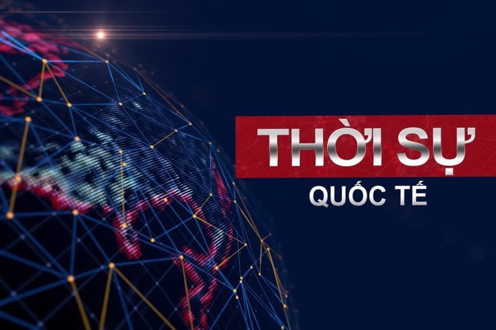 Tiêm kích Mỹ rơi từ boong tàu sân bay xuống biển