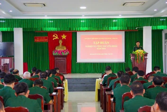 Biên phòng cửa khẩu cảng Bà Rịa - Vũng Tàu tập huấn nghiệp vụ