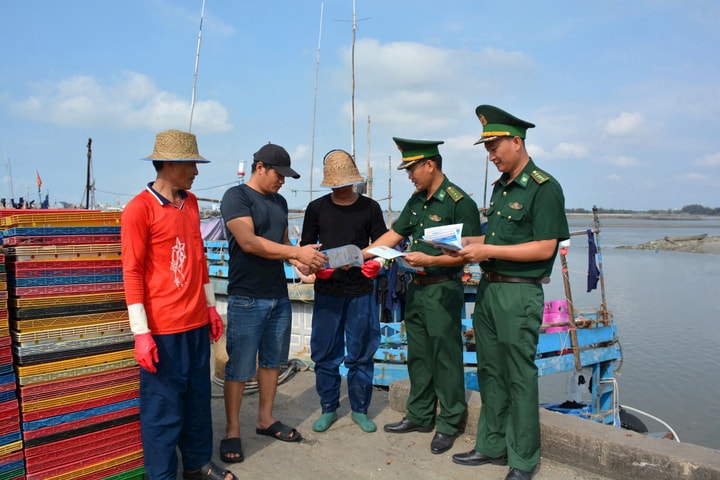 TP.Hồ Chí Minh tuyên truyền chống khai thác IUU cho các chủ tàu cá