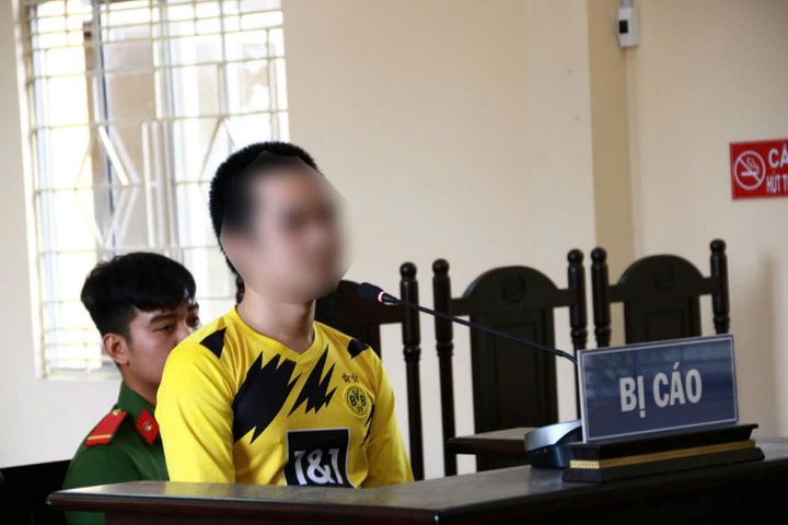 Sử dụng tài khoản mạng xã hội để mua bán trái phép chất ma tuý