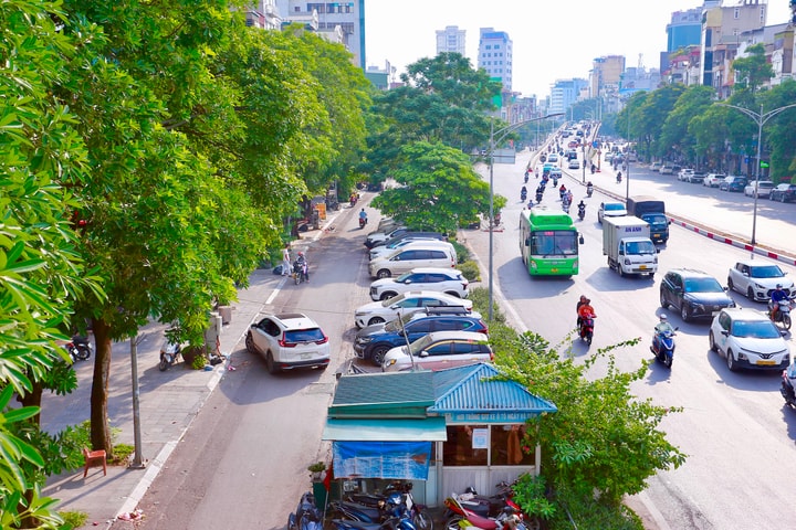 Hình ảnh vị trí dự kiến đủ điều kiện làm bãi xe, trạm sạc dọc Vành đai 1