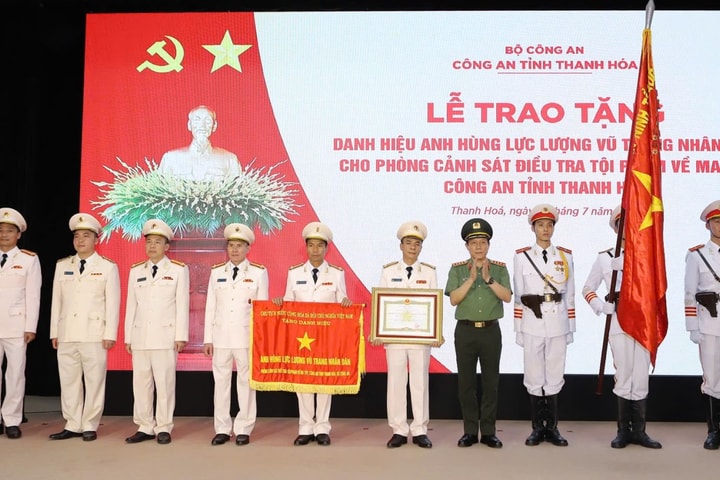 Phòng Cảnh sát ma túy Công an tỉnh Thanh Hóa được phong tặng danh hiệu Anh hùng