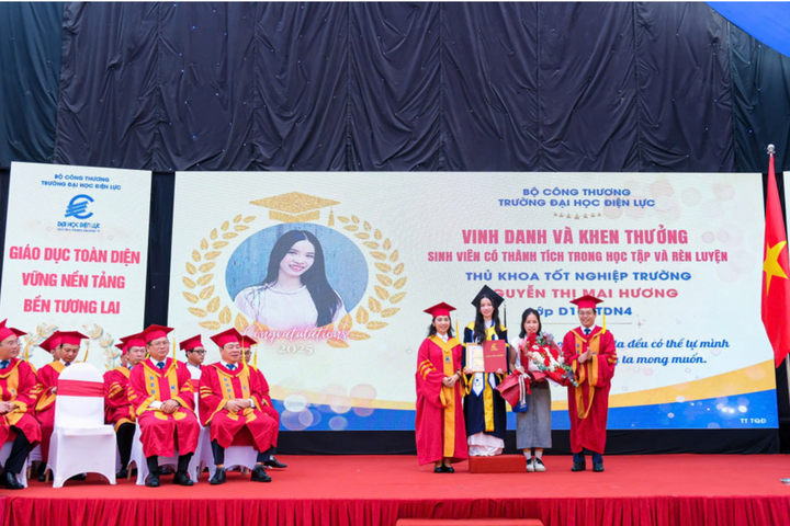 Gần 900 tân khoa Đại học Điện lực nhận bằng tốt nghiệp, bước vào hành trình mới