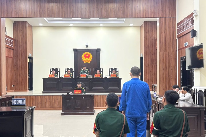 Lợi dụng uy tín Quân đội để lừa đảo chiếm đoạt tài sản