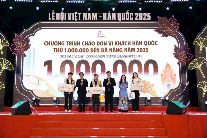 Đà Nẵng đón vị khách Hàn Quốc thứ 1 triệu trong năm 2025
