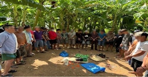 Bắt quả tang 23 đối tượng đánh bạc