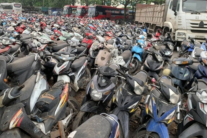 Hà Nội bác thông tin cấm xe máy chạy xăng ở phường Cửa Nam