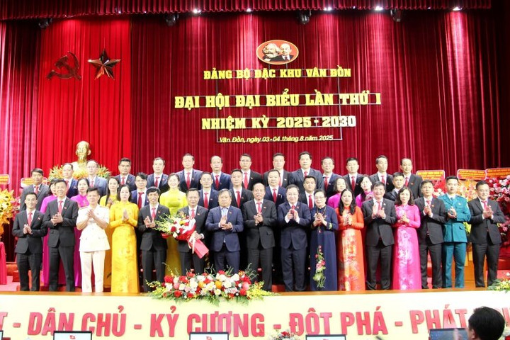 Đại hội Đảng bộ đặc khu Vân Đồn lần thứ I