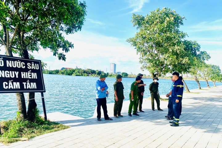 Ngăn chặn người dân tự ý tắm, bơi lội tại hồ Núi Lớ