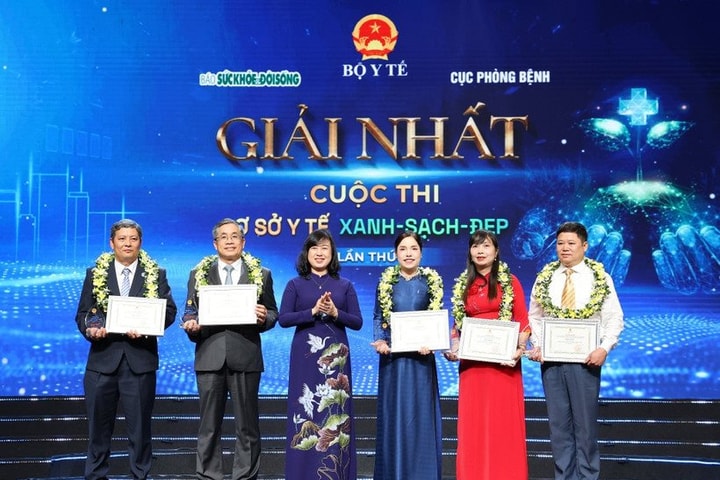 Trao giải Cuộc thi Cơ sở y tế xanh-sạch-đẹp lần thứ I