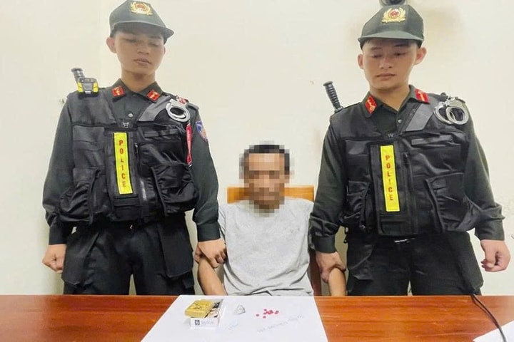 Cảnh sát cơ động tóm gọn đối tượng tàng trữ ma túy