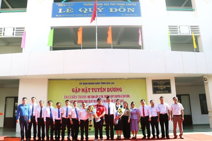 Gia Lai tuyên dương học sinh đạt Huy chương Vàng tại kỳ thi Olympic Tin học quốc tế