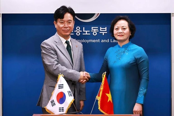 Việt Nam đứng đầu trong số 17 quốc gia có phái cử lao động sang Hàn Quốc