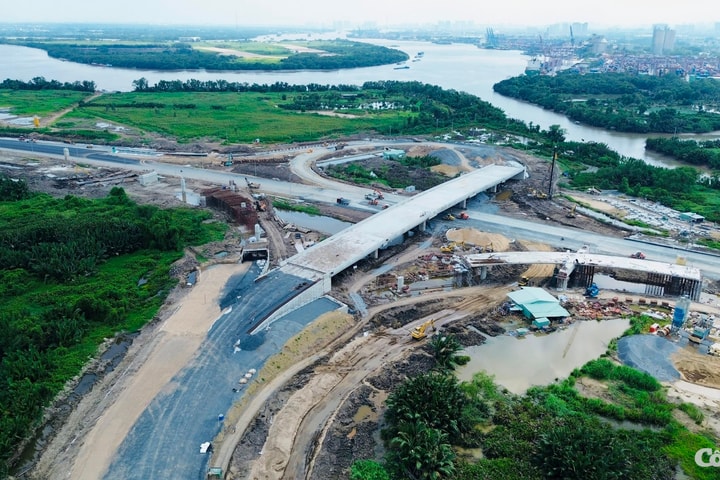 Nút giao, đường nối Vành đai 3 với cao tốc trước ngày thông xe