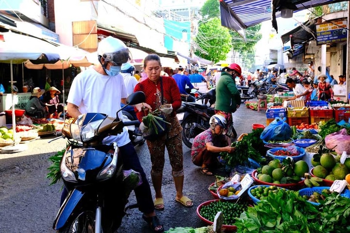Kinh doanh nông sản nhỏ lẻ: Trường hợp nào phải đăng ký hộ kinh doanh và nộp thuế?