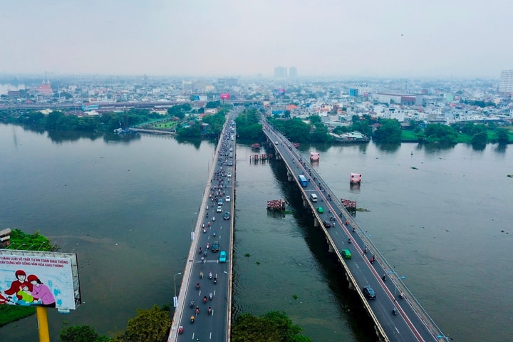 TP.HCM cấm ô tô qua cầu Bình Triệu 1 từ ngày 23/8