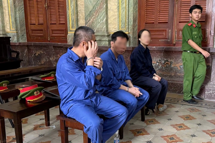 Giám đốc làm giả 40 loại giấy tờ của các Sở để lừa đảo