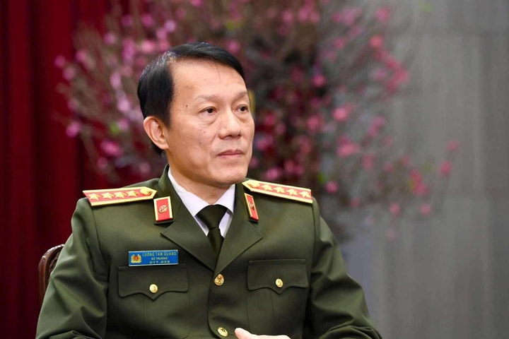 80 năm trưởng thành và “Phẩm chất anh hùng, bản lĩnh kiên cường” của người Công an nhân dân