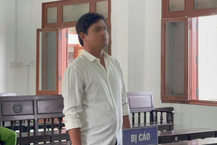 Đâm người nhậu bàn kế bên, lãnh 6 năm tù