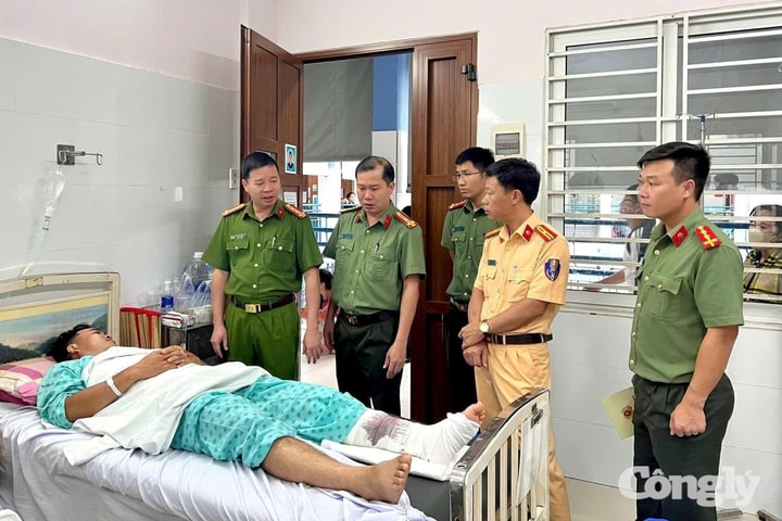 Bắt tạm giam thiếu niên 16 tuổi tông xe vào cảnh sát giao thông