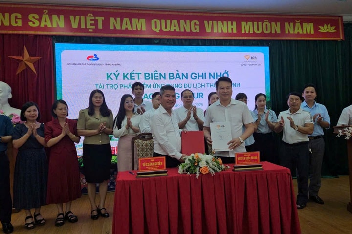 Trải nghiệm du lịch thông minh "Cao Bằng Tour"