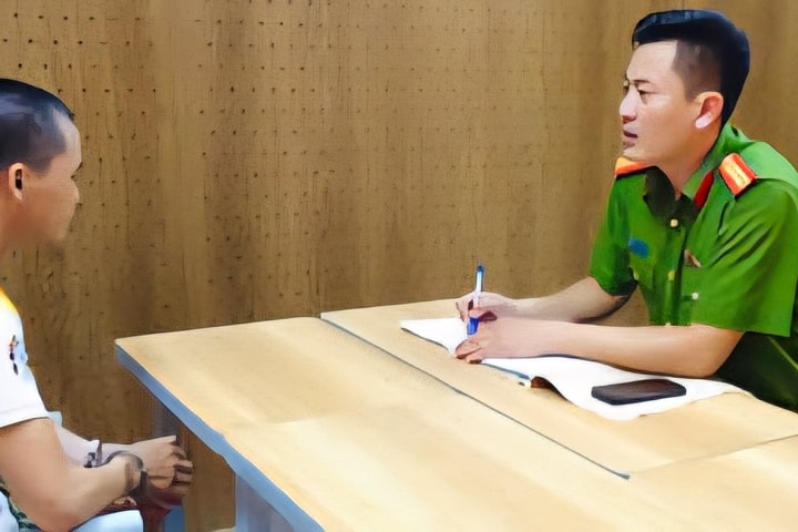 Khởi tố đối tượng trộm cắp xe máy, chiếm đoạt điện thoại