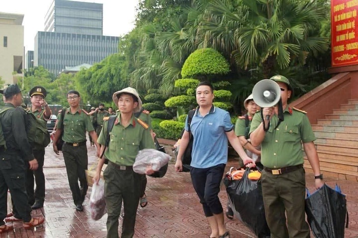 Công an Nghệ An xuất quân hỗ trợ các địa phương chống bão số 5