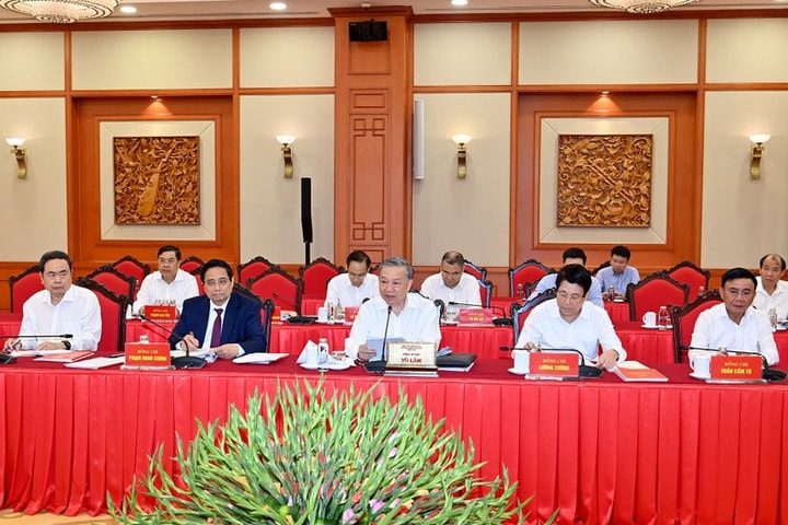 Bộ Chính trị cho ý kiến về việc chuẩn bị Đại hội đại biểu Đảng bộ Quân đội lần thứ XII