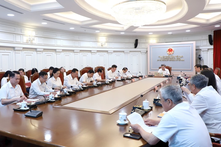 Chánh án Lê Minh Trí yêu cầu toàn ngành Tòa án triển khai giải pháp nâng cao hiệu quả công việc