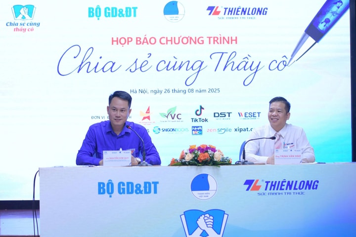 Tuyên dương 80 giáo viên vùng biên trong chương trình “Chia sẻ cùng thầy cô”