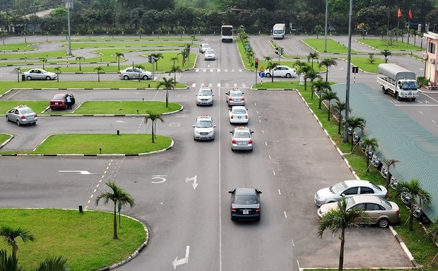 Giấy phép lái xe hạng B1 có được lái xe kinh doanh vận tải không?