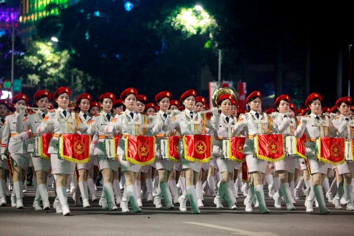 Tối nay, sơ duyệt cấp Nhà nước diễu binh, diễu hành tại Quảng trường Ba Đình