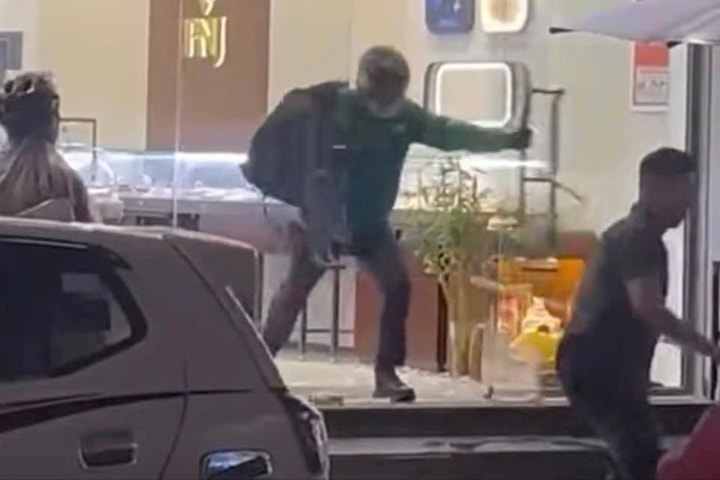 Bắt nghi phạm trong vụ cướp tiệm vàng PNJ