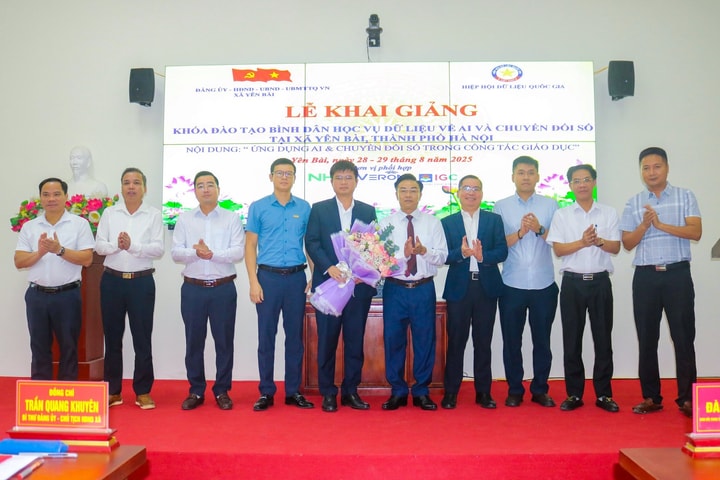 Khai giảng khóa đào tạo về AI và chuyển đổi số trong giảng dạy