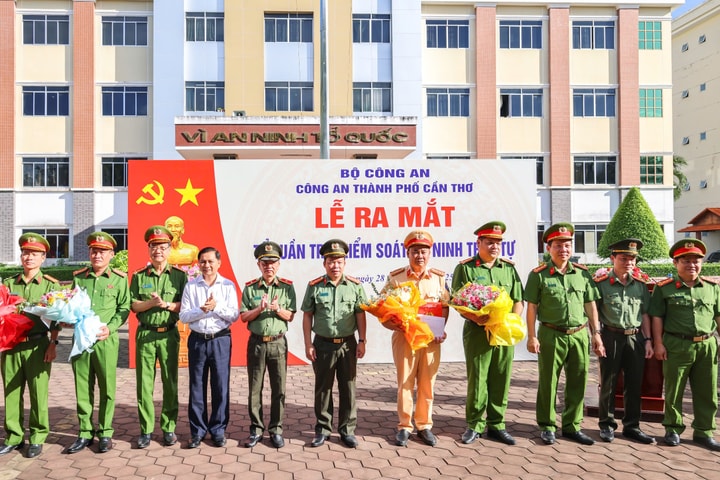 Công an TP Cần Thơ ra mắt Tổ tuần tra, kiểm soát an ninh trật tự