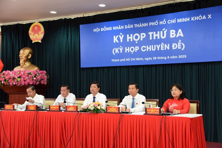 Kỳ họp lần ba HĐND TP.HCM khóa X: Tháo gỡ các “điểm nghẽn”