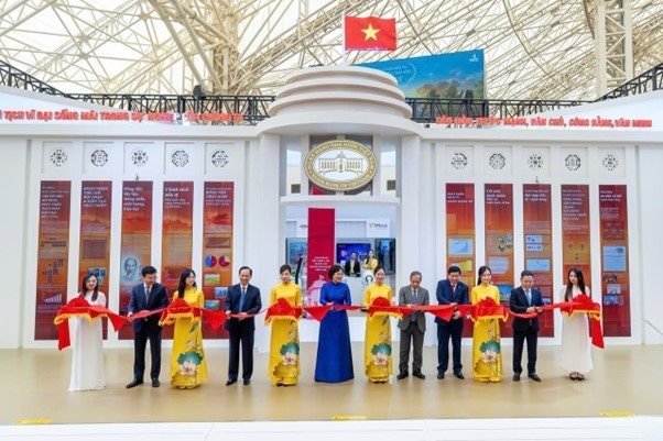VPBank ghi danh Ngân hàng tiêu biểu trong triển lãm 80 năm thành tựu kinh tế Việt Nam