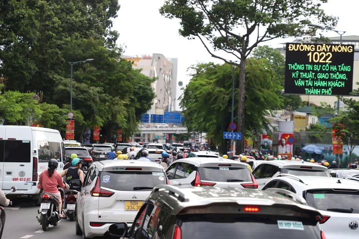 CSGT TP.HCM khuyến cáo người dân lộ trình sau kỳ nghỉ lễ