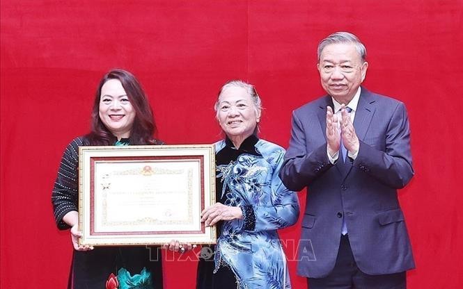 Tổng Bí thư Tô Lâm dự lễ truy tặng danh hiệu Anh hùng Lực lượng vũ trang nhân dân cho Thượng tướng Bùi Thiện Ngộ