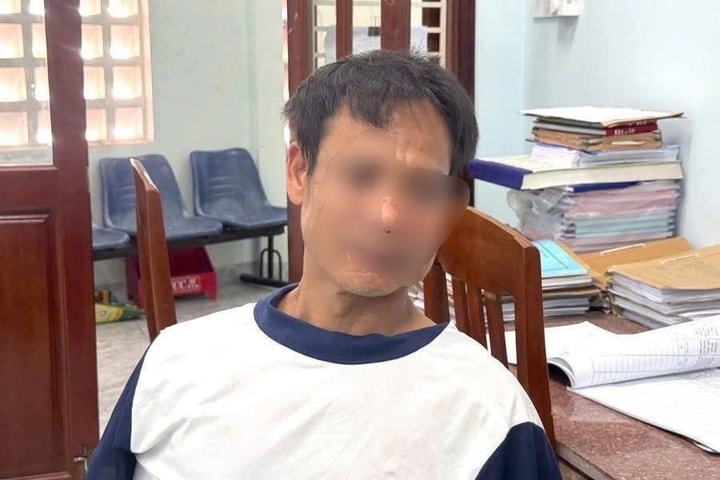 Bắt người đàn ông trộm 128 cọc cắm cờ trang trí Quốc khánh ở Quy Nhơn